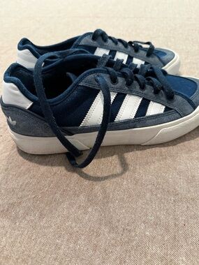 Adidas Originals Navy Blue Suede & Canvas Sneakers Women’s 8.5 good condition